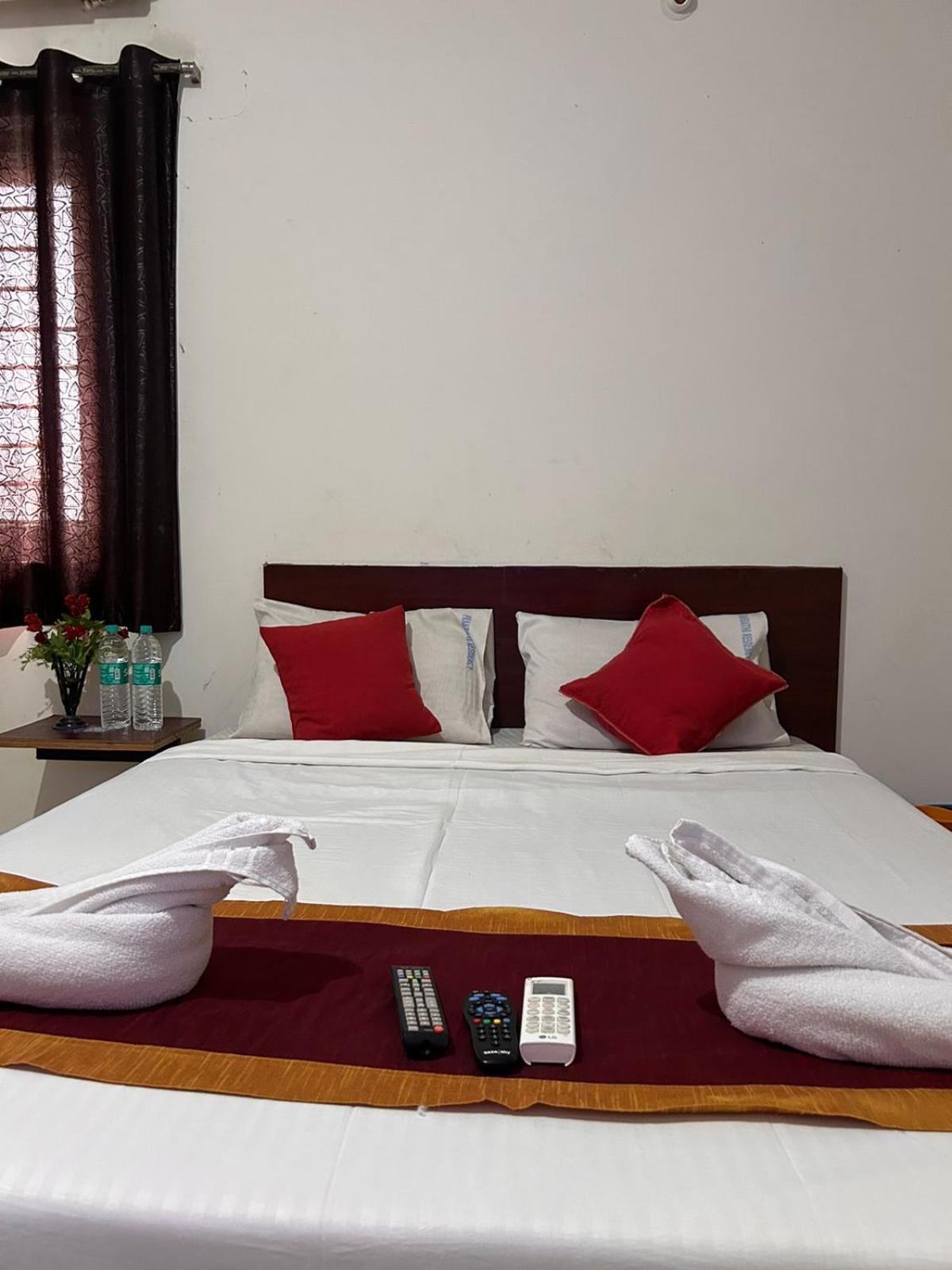 Hotel Prakrathi Residency Bangalore Exterior photo
